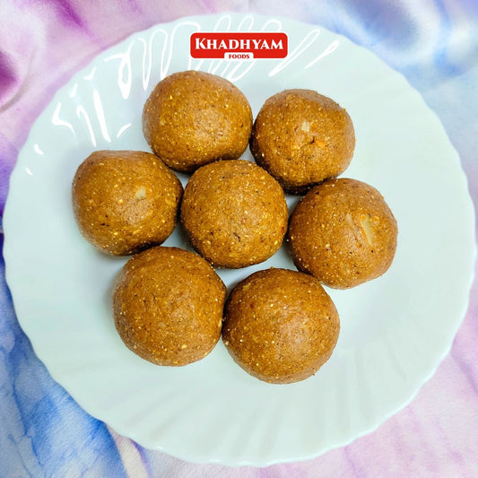 Paushtik Ladoo